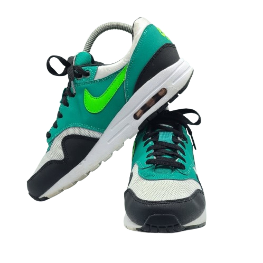 Nike Air Max 1 GS Green Strike Youth Size 6.5 White Green 807602-111
